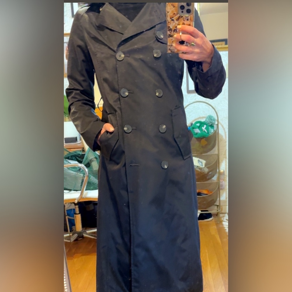 Tahari women’s full length chic Classic Black Trench Coat with hood and pockets